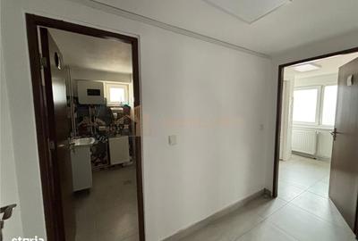 Spațiu comercial, de 202 mp, în Central - 7