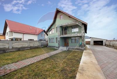Casă individuală cu garaj și curte, 148 mp utili, zonă de case - 1