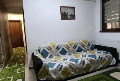 Apartament cu 3 camere decomandat în Circumvalațiunii - 2