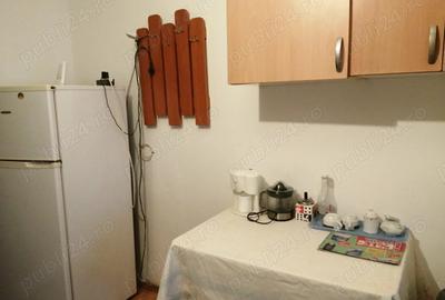 Inchiriez garsoniera, Re?i?a, Tineretului , Bl 1 - 4