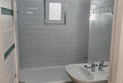 Apartament cu 3 camere decomandat în Central - 4