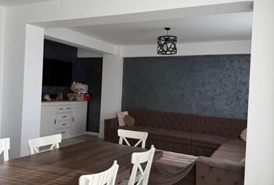 Apartament cu 3 camere decomandat în Central - 1
