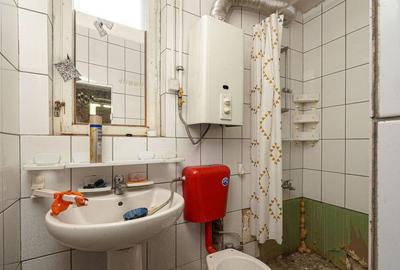 Piata Victoriei Mihalache stradal Corp Casa monument curt... - 9