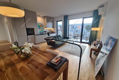 Apartament cu 3 camere, mobilat în Ultracentral