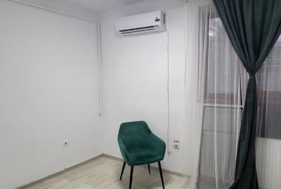 Spațiu comercial, de 70 mp, în Central - 4