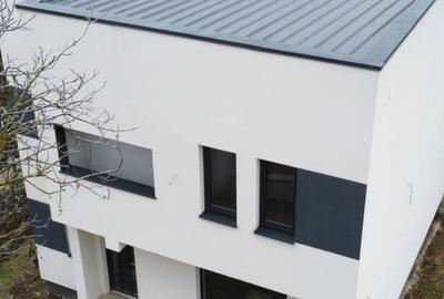 Casă cu Teren 500 Mp în Bercu Roșu - 1