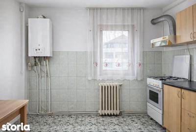 Apartament cu 2 camere decomandat în Arcu - 2