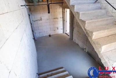 Casă cu 6 camere cu Teren 2564 Mp în Mineri - 11
