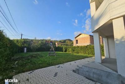 Casă cu 5 camere cu Teren 1200 Mp în Unirea - 3