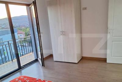 Apartament cu 3 camere decomandat în Cetate - 3