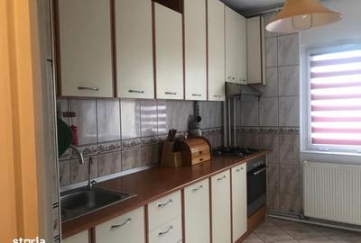 Apartament cu 3 camere decomandat, mobilat în 13 Septembrie - 10