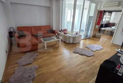 Apartament cu 3 camere semidecomandat în Central - 8