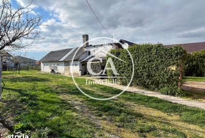 Casă cu 5 camere semidecomandat cu Teren 2000 Mp în Sânmartin - 2