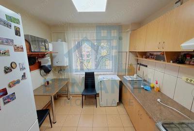 3 camere decomandat Mcdonalds 66mp etaj 2 centrala proprie - 3