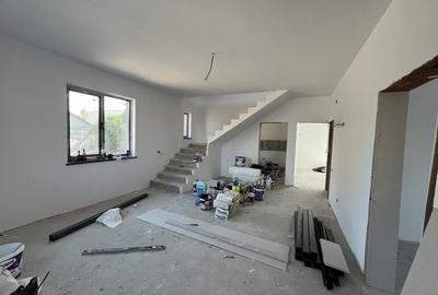 Exclusivitate! Vila moderna P+M, 7 camere, Valu lui Traian! - 3