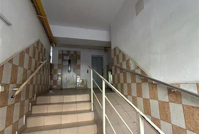 Apartament 3 camere, Drumul Taberei - 200m Metrou, bloc 1980 - 20