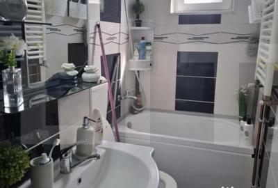 Apartament cu 3 camere semidecomandat în Spitalul Județean - 4