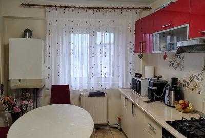 Apartament cu 3 camere decomandat în Est - 2