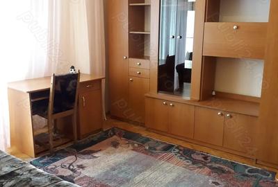 Inchiriez apartament 3 camere mobilat si utilat zona Decebal-Scala Inchiriez apartament 3 camere mobilat si utilat zona Decebal-Scala - 1