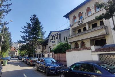 Casă cu 10 camere cu Teren 192 Mp în Colentina - 20