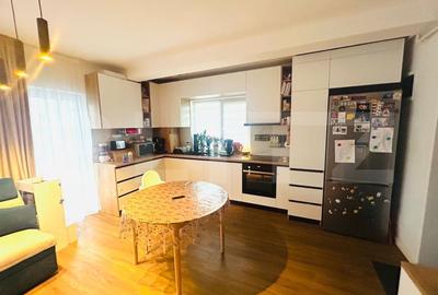 Apartament cu 3 camere, 2 bai, intermediar, zona Cetatii Apartament cu 3 camere, 2 bai, intermediar, zona Cetatii - 3