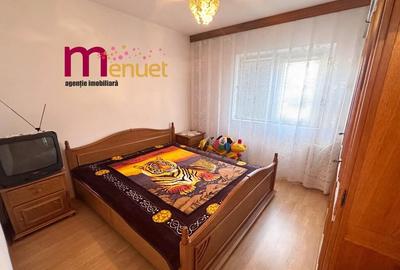 Apartament cu 3 camere decomandat în E3 - 9