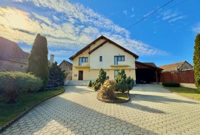 Casǎ Individualǎ/Pensiune/Turism - Ocna Sibiului - 1546 mp teren - 1