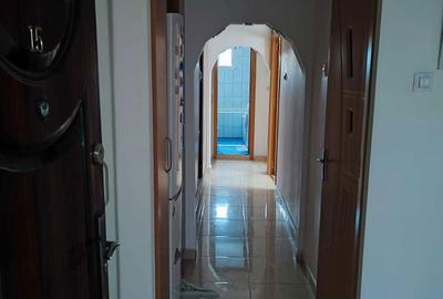 Apartament cu 3 camere decomandat în Militari - 3