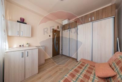 Apartament cu 3 camere decomandat, mobilat în Central - 15