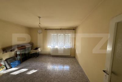 Casa pe un nivel, 3 camere, curte + anexe, ideala pentru p - 14