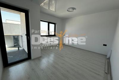 Duplex cu 4 camere cu Canalizare în Rediu - 7