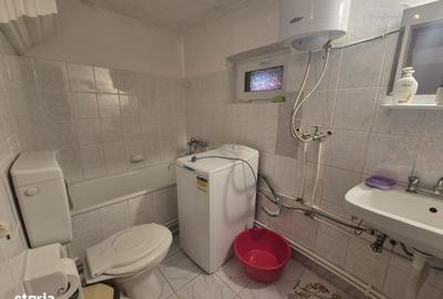 Casă cu 4 camere cu Canalizare în Central - 5