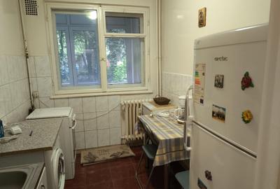 Apartament decomandat în Alexandru Obregia - 10