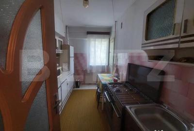 Apartament cu 3 camere decomandat, mobilat în Central - 9