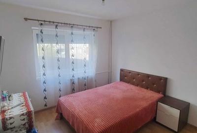 Apartament cu 3 camere decomandat în Decebal - 3