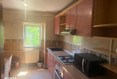 Apartament cu 3 camere decomandat în Nicolina - 4
