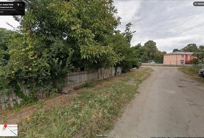 Casă cu Teren 1100 Mp în Central - 2