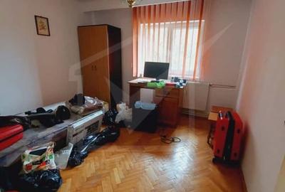 Apartament de vanzare Gheorgheni, aleea Godeanu, etaj 3/4 - 3