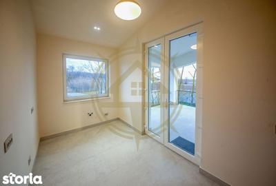 Casă cu 8 camere cu Teren 565 Mp în Balotești - 13