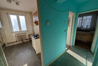 Cornisa etaj intermediar - 2 camere - Decomandat - 4