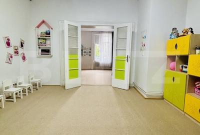 Casa spatioasa cu 10 camere, ideala pentru locuinta sau sediu firma - Zona Lunei - 2