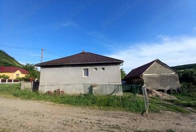 Casă cu 3 camere cu Teren 1000 Mp în Rusu de Sus - 9