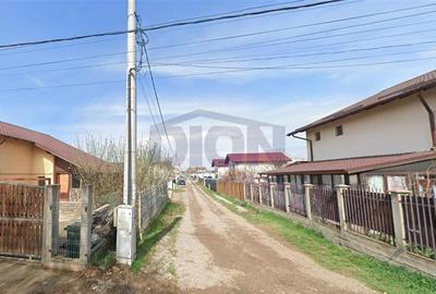 Teren  intravilan langa padure - 3