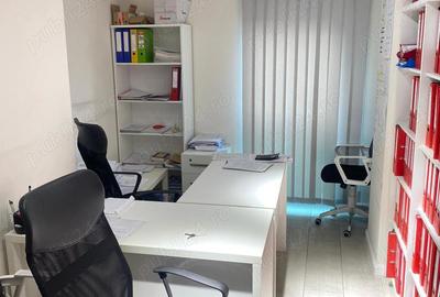 Spațiu comercial, de 78 mp, în Central - 7