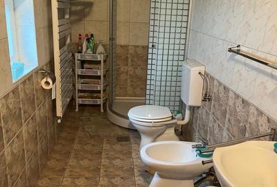 Casă cu 2 camere cu Teren 2200 Mp în Moldovenești - 2