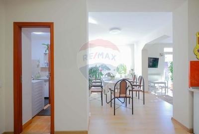 Casă individuală cu 5 camere cu Canalizare în Episcopia Bihorului - 17