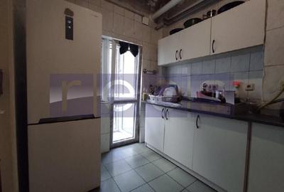 Apartament cu 4 camere decomandat în Calea Călărașilor - 11
