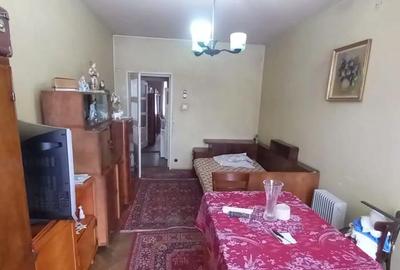 Apartament cu 2 camere decomandat în Petros - 3