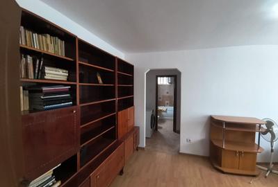Apartament cu 2 camere semidecomandat, mobilat în Policlinica - 3