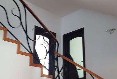 Casă cu 4 camere în Central - 10